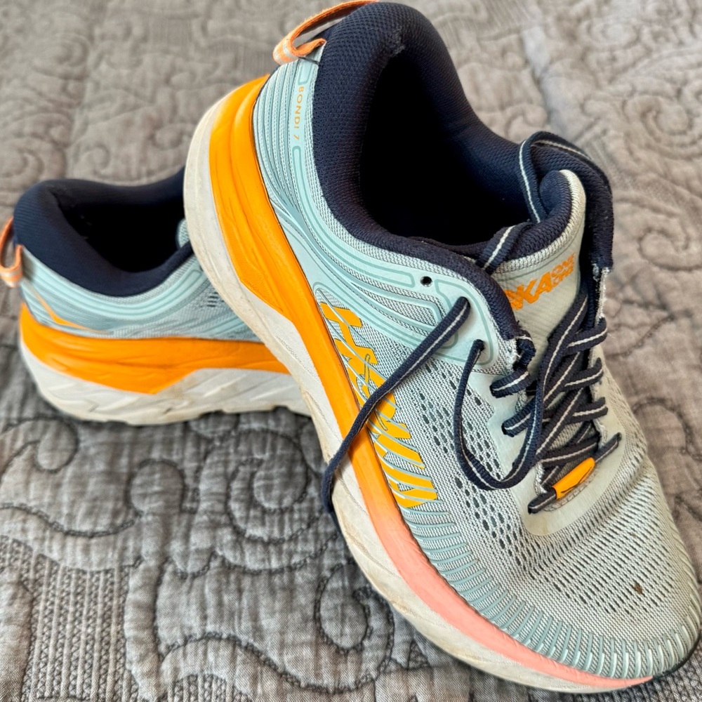 Hoka One One Bondi 7 Blue Haze Black Iris Ladies size 7. $30.